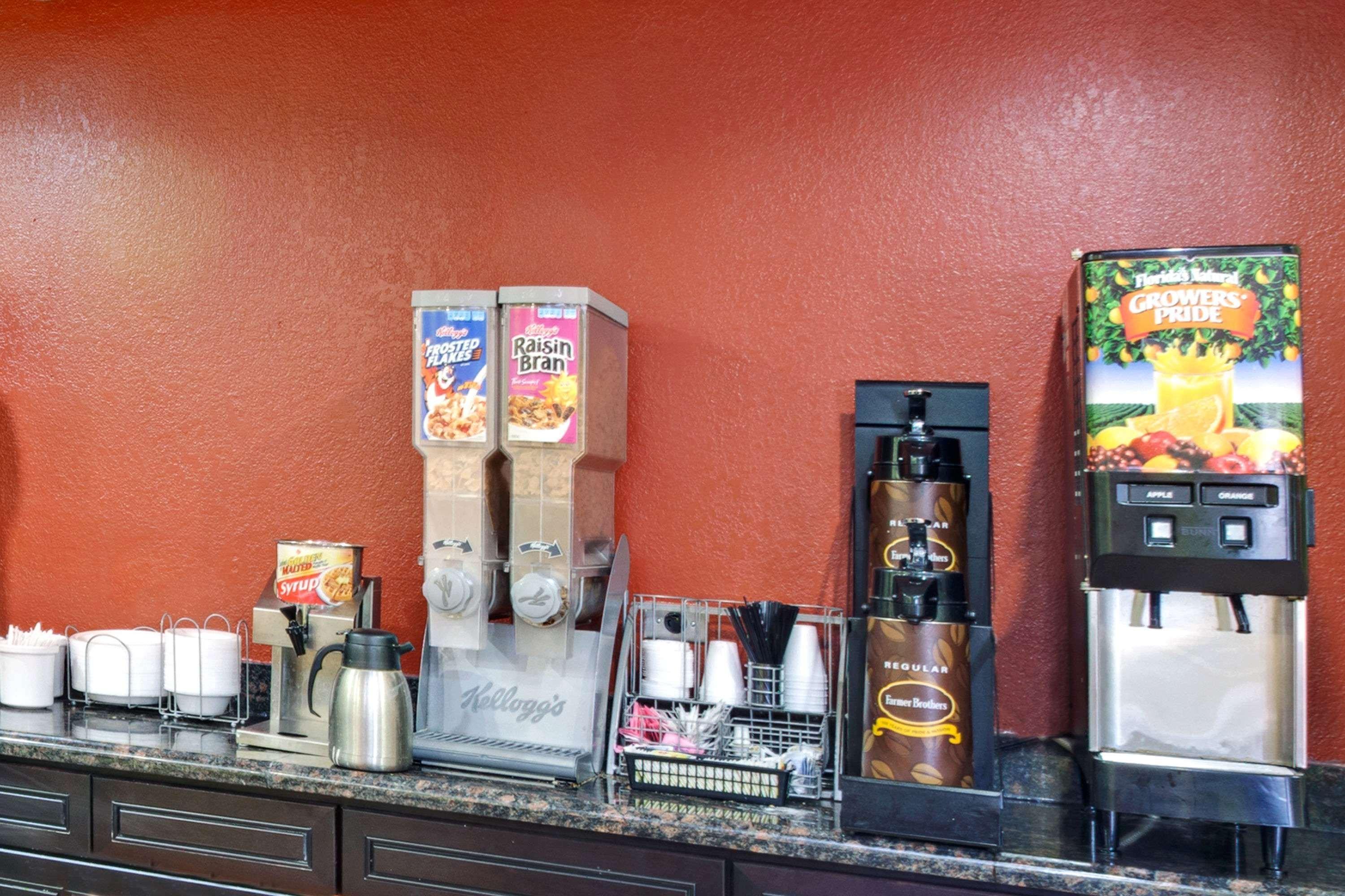 Super 8 By Wyndham Romeoville Bolingbrook Εξωτερικό φωτογραφία